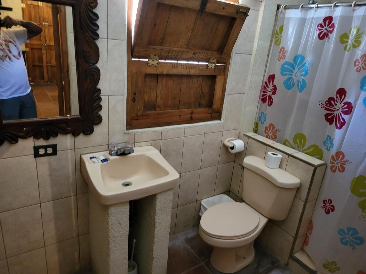 Hostal Casa De Las Gargolas Amapala Zewnętrze zdjęcie